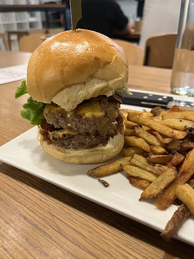 Photo 6 - Foxy burger