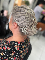 Photo n°6 de Hair'Authentik's à Ribettes (Salon de coiffure)