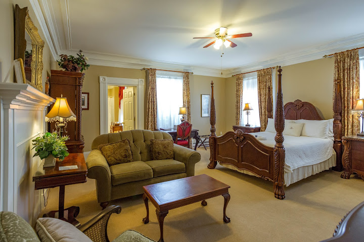 DesBarres Manor Inn by null