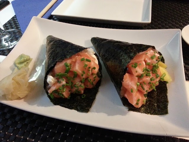 UNI SUSHI RESTAURANT
