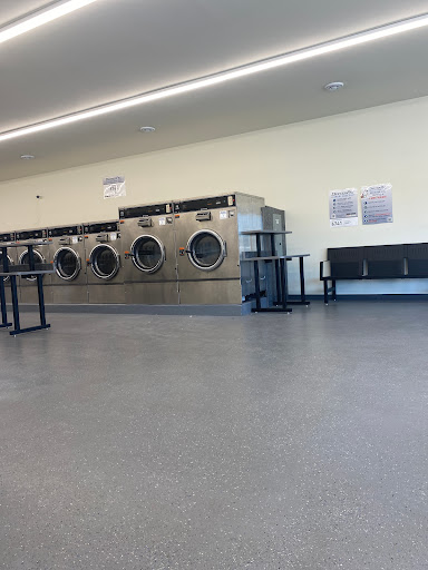 Laundromat on 6th Ave. - Thumbnail