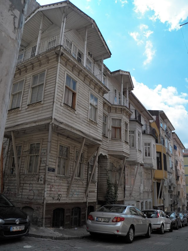 Aziziye Hamam