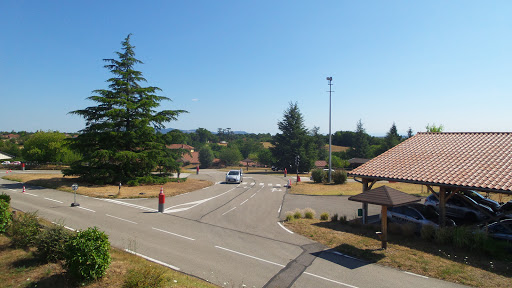 Photo de Auto-école Marietton Vaugneray à Misérieux (01600)