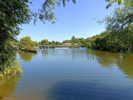 Riverside Park And Pools