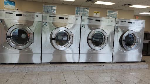 Laundry, Maytag Equipped