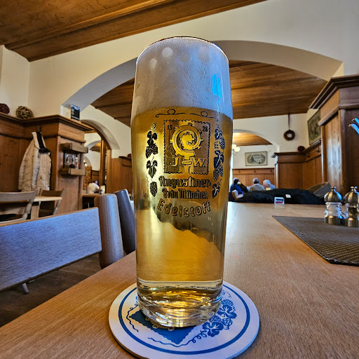 Schweizer Hof - Visual