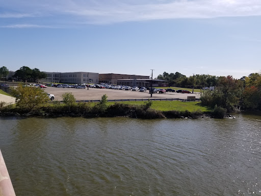 Robert E. Lee High School - Visual