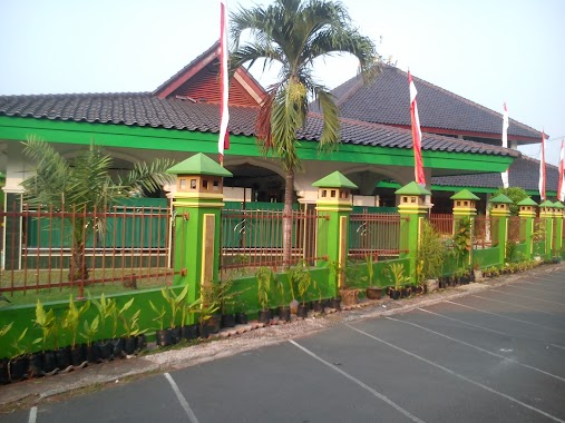 Masjid Nurul Iman Benda Baru, Author: Yunus Fauzi