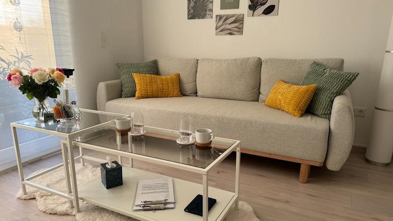 Elena Stapel | Paar- und Familienberatung photo