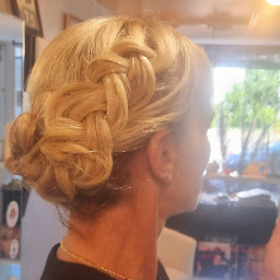 Photo n°20 de lc coiff 'hair à Pierrelatte (Salon de coiffure)