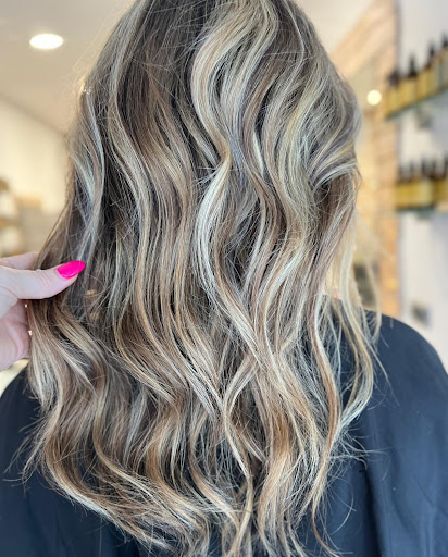 Bangs Hair and Lashes Gallery - Spain