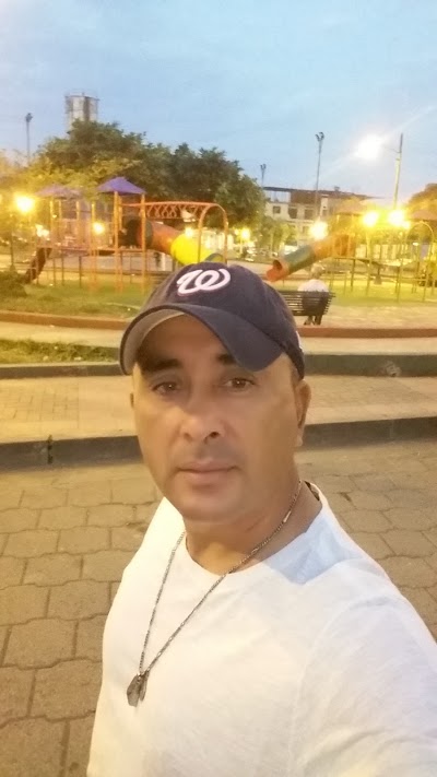 Photos of Roberto Astudillo