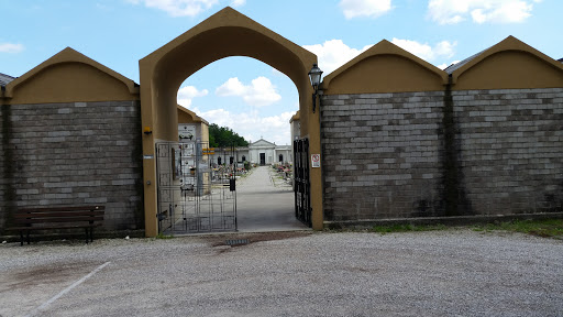 Cimitero con sezione partigiani - Thumbnail