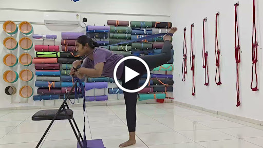 IYENGER PROPS YOGA: Standing Split with Yoga Belt post image