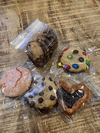 2 Crazy Bakers - Visual