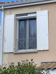 Photo n°22 de MELLIET MENUISERIE Tresses à Tresses (Menuisier)