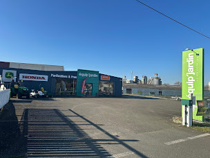 Photo n°7 de équip'jardin à Sablé-sur-Sarthe (Service de location de remorques)