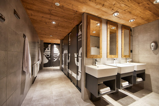 Moontain Hostel by null