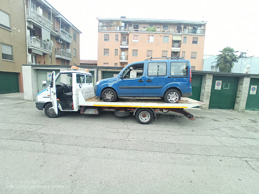 Autofficina Baez Gallery - Italy