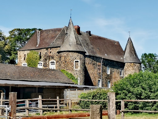 Equestrian center Röthgener Castle