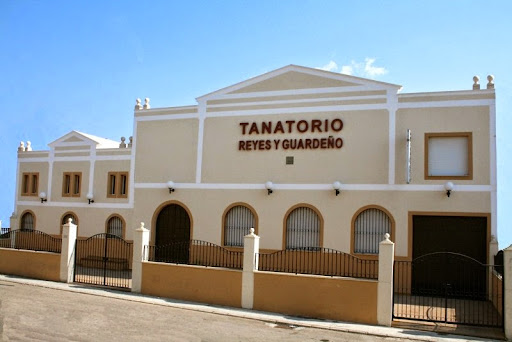 FUNERARIA Y TANATORIO REYES Y GUARDEÑO S.L.