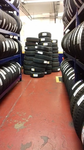 Kwik Fit - Hereford Gallery - United Kingdom