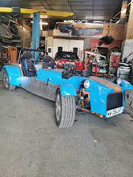 Photo n°1 de DBT Automobiles à Arbois (Garage automobile)