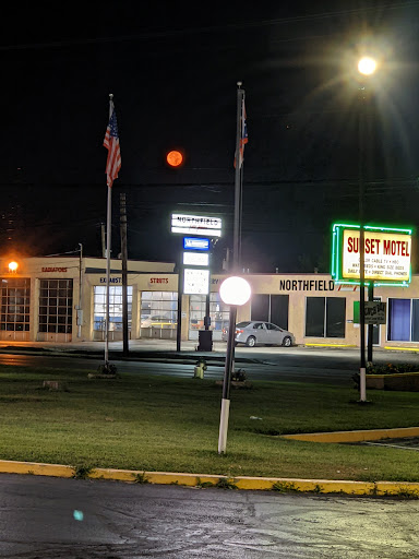 Sunset Motel - Visual
