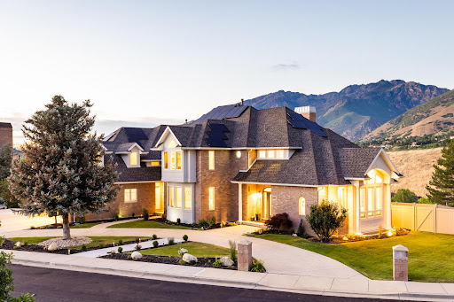 Laurel Simmons, REALTOR-Associate Broker | Summit Sotheby's International Realty - Thumbnail