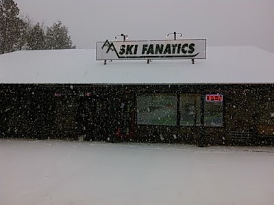 Ski Fanatics