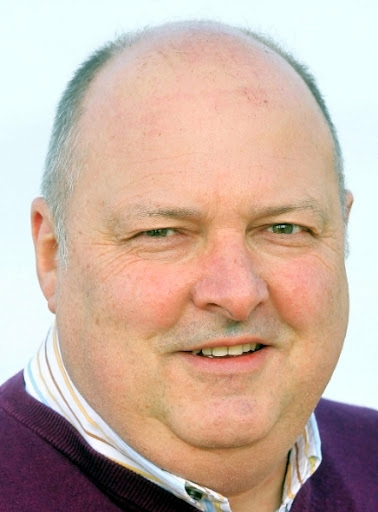 Neutraler Versicherungsmakler Wolff & Kollegen | Prämienwolf im Sach- und Vorsorgebereich