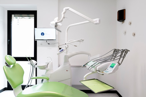 Agostini Studio Dentistico - odontoiatria estetica e ortodonzia digitale - Thumbnail