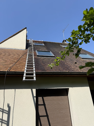 Photo de Entreprise REI à Marnes-la-Coquette (92430)