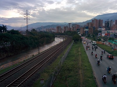 Photos of Ayur&aacute;