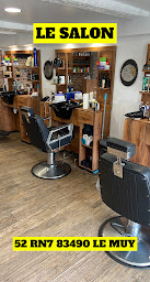 Photo n°9 de LE SALON BY SAADA à Le Muy (Magasin d'articles de coiffure pour hommes)