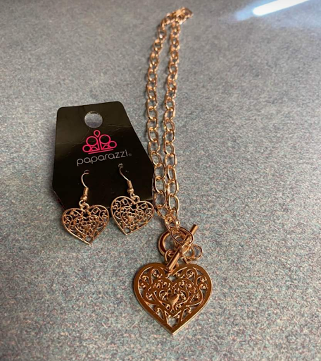 Jewel Me Pretty $5 Bling Boutique - Thumbnail