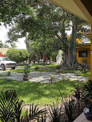 Hotel "La Herradura Inn"