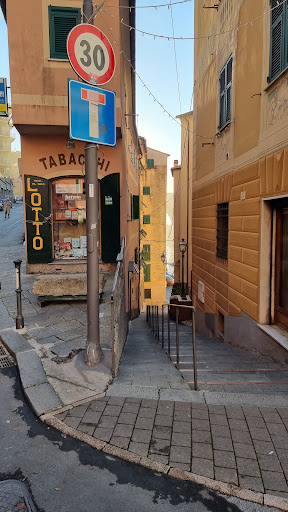 Via Garibaldi 2 Sori Centro