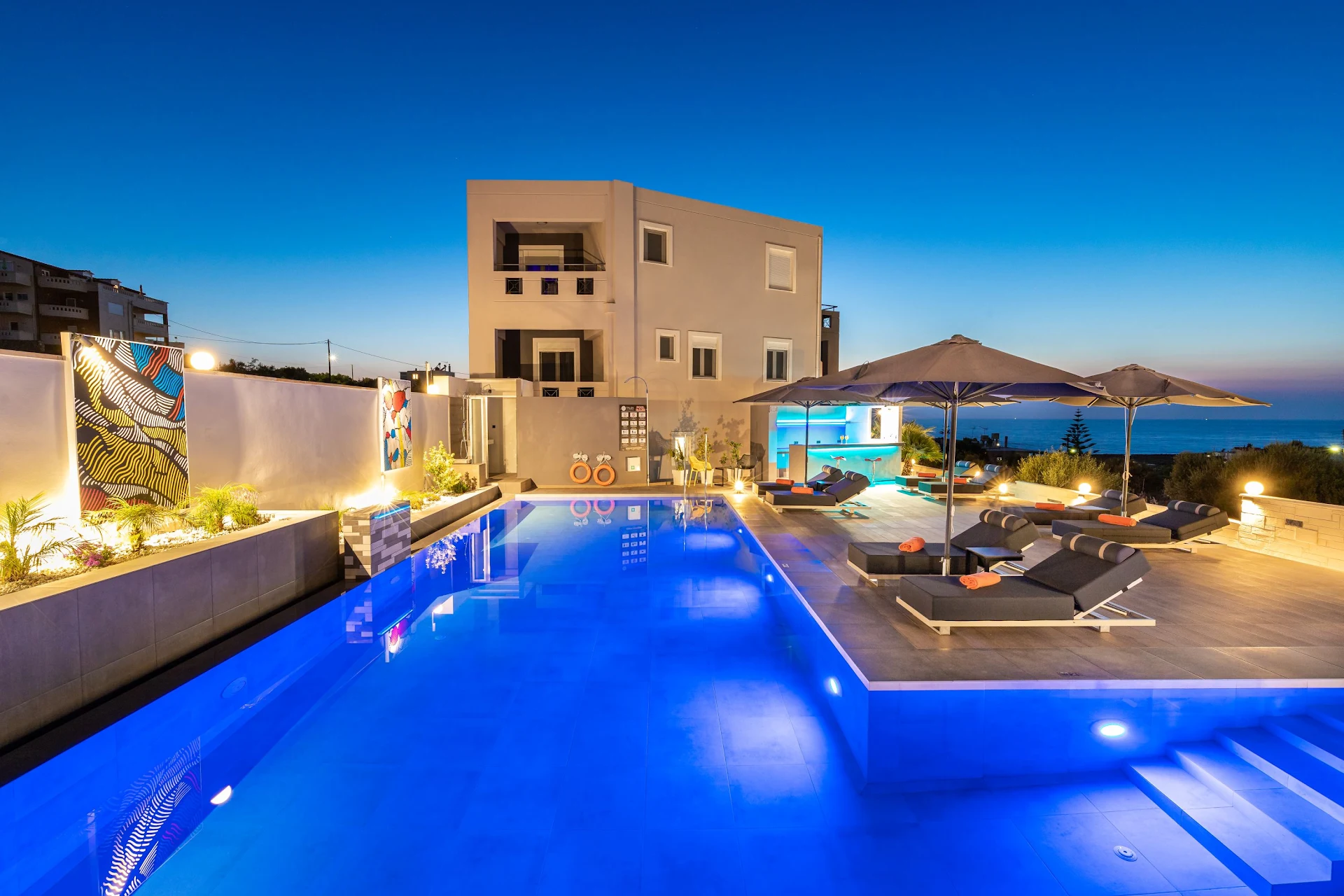 Talos Luxury Suites