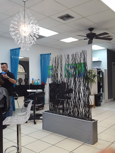 Salon Unique of Naples - Thumbnail