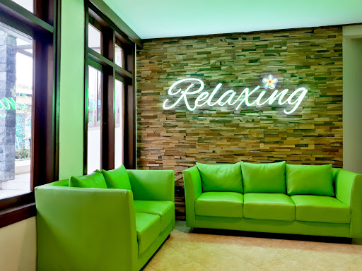 RELAXING Reflexology Batu