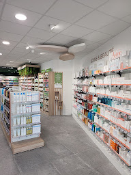 Photo n°6 de PHARMACIE SAINT HUBERT à L'Isle-d'Abeau (Pharmacie vétérinaire)