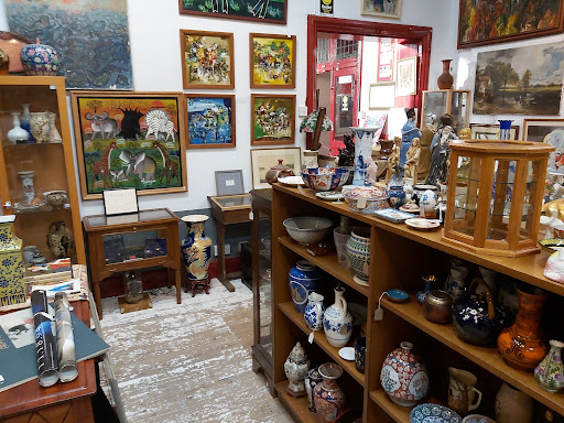 Sivyers Antique Emporium - Thumbnail