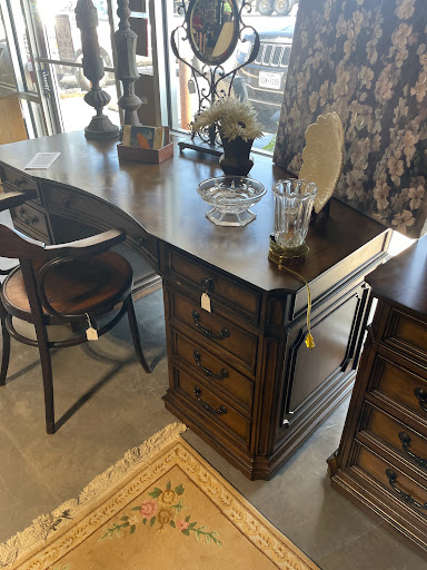kirchems fine furniture consignment - Thumbnail