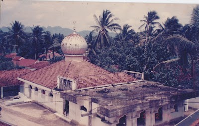 Photos of Masjid Latee