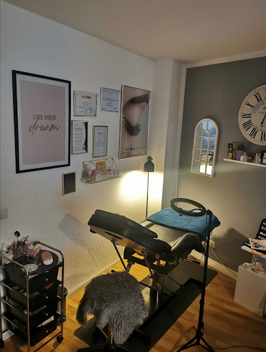 Magical Lashes & more