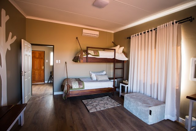 Kalahari Anib Lodge