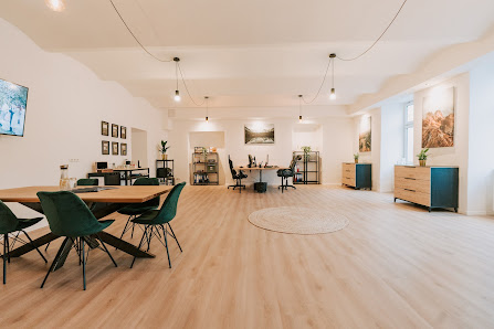 WE KNOW MEDIA creative Agency Friedlach 72, 9555 Glanegg, Österreich