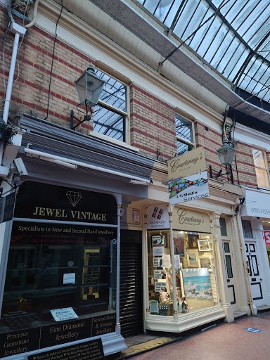 Jewel Vintage
