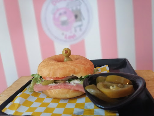 Donas Levi - Visual